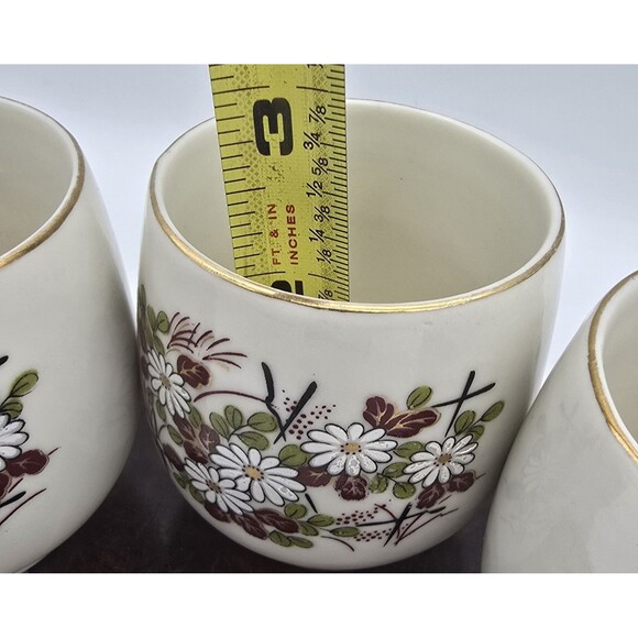 Vintage Japanese Sake Tea Cups Floral & Gold Trim 4 Pc Set - Picture 12 of 12
